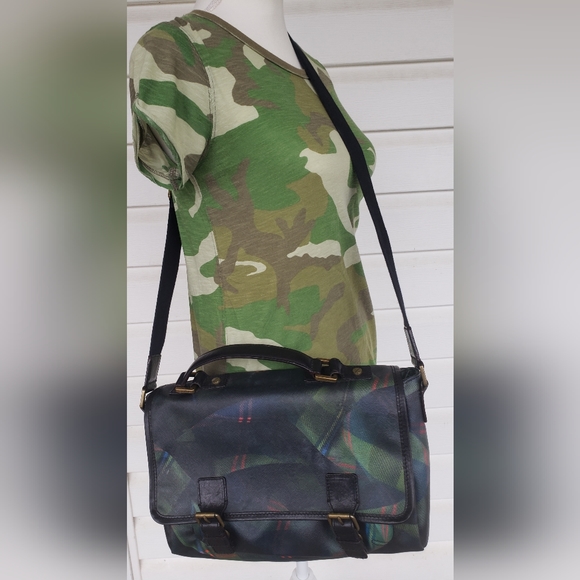 L.A.M.B. Gwen Stefani Vintage Messenger Bag!! - Picture 9 of 15